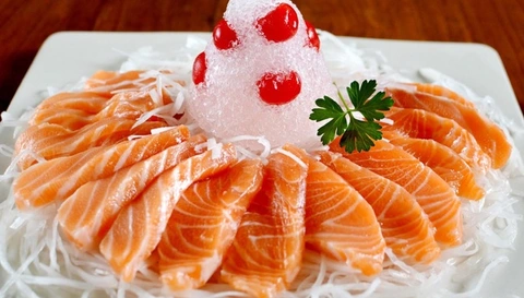 cá hồi là thực phẩm chống lão hóa da rất hiệu quả