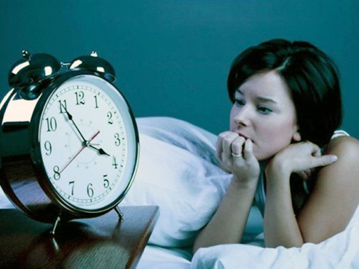 Thiếu ngủ không những gây mệt mỏi còn làm tích tụ mỡ bụng