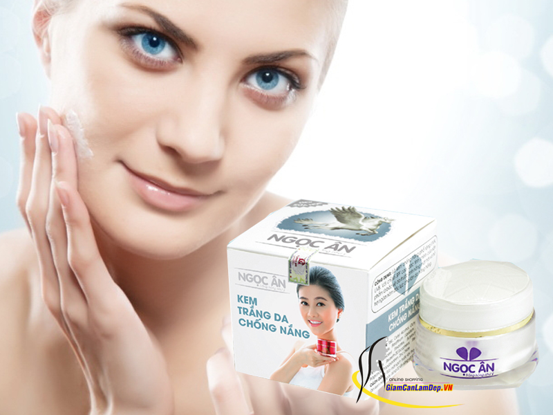 Cần dùng kem chống nắng thường xuyên để bảo vệ da trước hại của tia UV