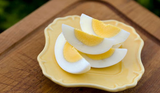 Trứng làm cho ta có cảm giác no lâu, hạn chế được cảm giác thèm ăn