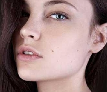 6 lí do khiến mụn tiếp tục quay trở lại