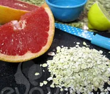 Tẩy trắng cho da dầu bằng bưởi