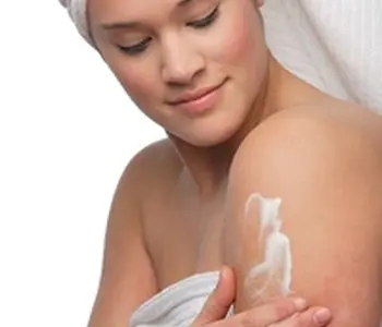 Lời khuyên dưỡng da mùa đông cho các chị em phụ nữ