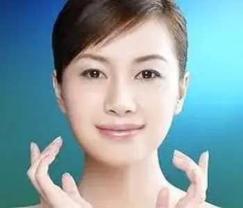 Bốn bước chăm sóc cho da mụn đúng cách