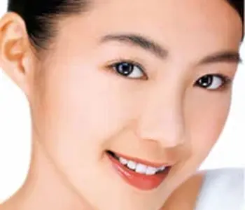 Trị nám tàn nhang thế nào cho hiệu quả?. LCE