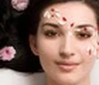 Trị nám làm trắng cao cấp Dechangkum - Hết lo nám, chẳng sợ tàn nhang!.