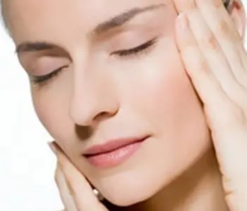 Nám da, nguyên nhân và cách điều trị
