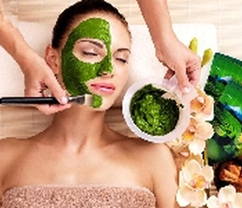 Cách làm mặt nạ trà xanh trắng da, trị nám dành cho mọi loại da tại nhà đơn giản 