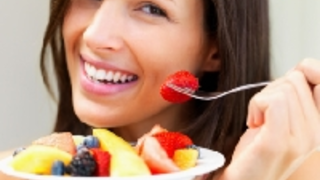 Ăn trái cây hàng ngày sẽ giúp bạn giảm cân nhanh chóng.