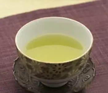 Uống trà điều độ để phòng bệnh ung thư các bạn nhé