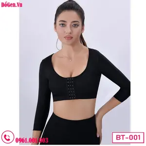 gen-nit-tay-mac-trong-vay-cuoi-ao-dai