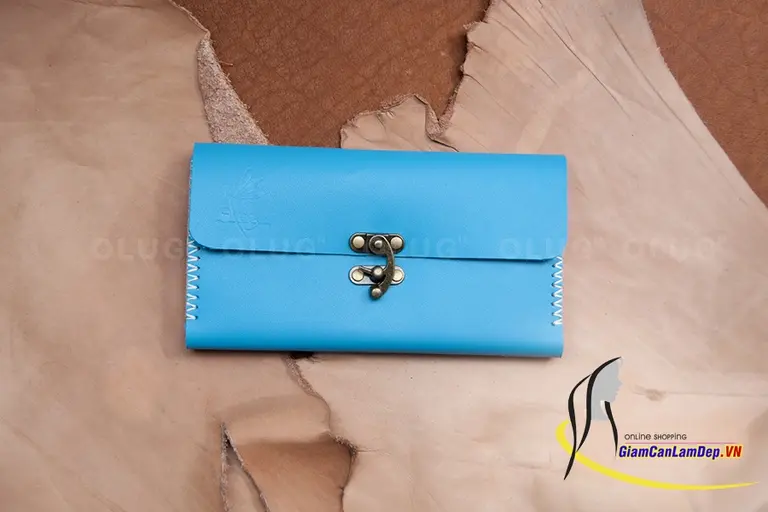 Ví da nữ cầm tay Handmade Olug với nhiều mẫu mã, màu sắc khác nhau giúp bộ sưu tập của bạn thêm phong phú