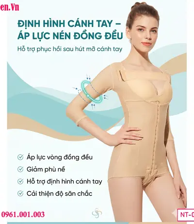 Gen body có móc đáy tiện lợi khi sử dụng hàng ngày