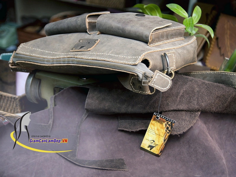 Túi xách đeo chéo Handmade OLUG được bảo hành miễn phí trọn đời