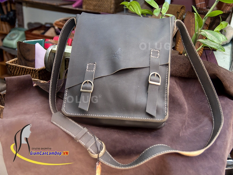 Túi xách đeo chéo đựng laptop Handmade OLUG được bảo hành miễn phí trọn đời